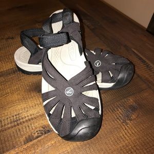 Keen’s Rose Sandals